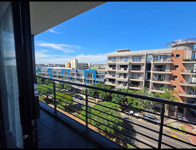 3 BEDROOM APARTMENT FOR SALE IN NEW TOWN CENTRE